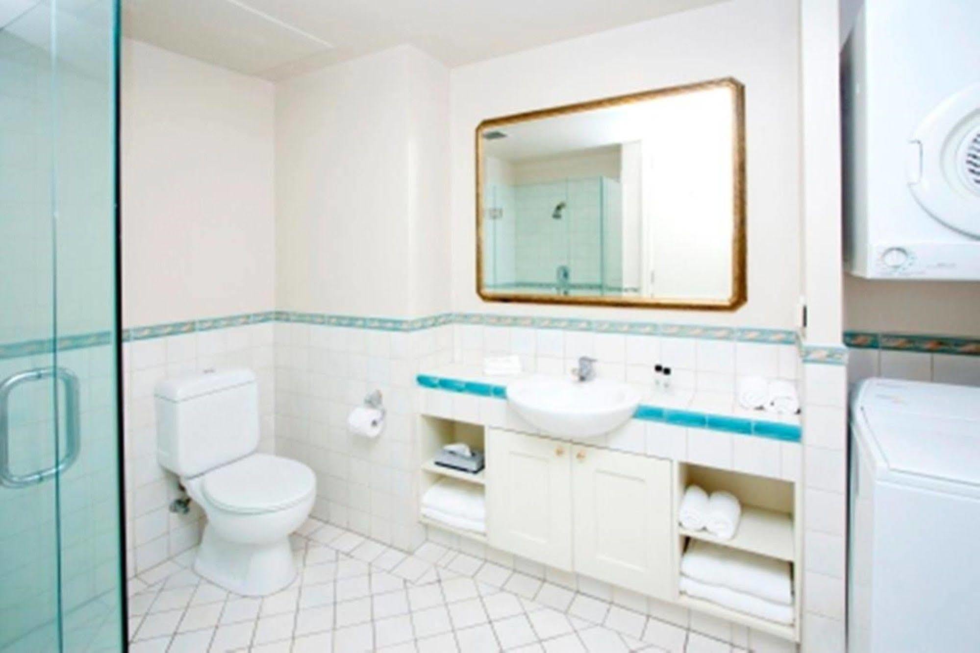 Quest Aparthotel 4*